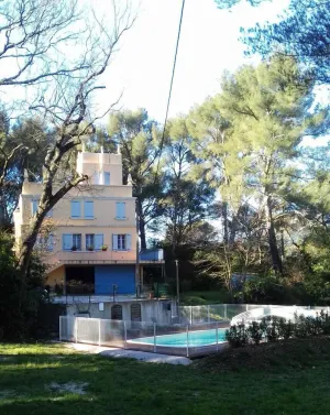 Image of Saraillon