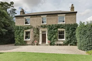 Image of Large House with Garden & Outdoor Furniture - Ideal for Families & Dog Friendly