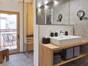 Image of Premium Garden Apartment 3 - Moving Mountains Apartments