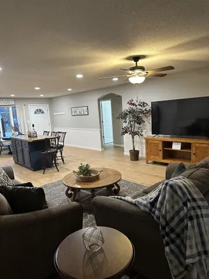 Image of *Magnolia inn* updated condo, centrally located. Pet friendly! Boat\/ RV parking