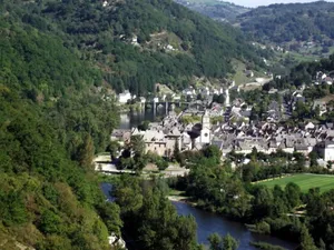 Image of Charming Gite overlooking the river Truyere and the 14th Century bridge.