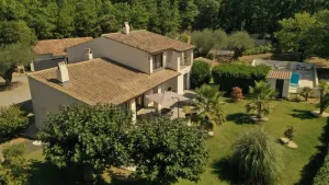 Image of Beautiful 10p villa with private pool, jacuzzi & tennis court