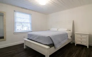 Image of “Kathleen” Renovated 4 bed 2 bath Newport house