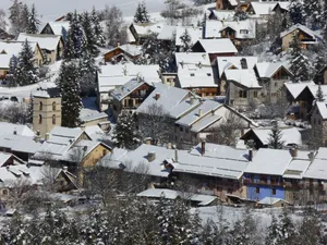 Image of Country house at the foot of cross-country ski trails in winter and hiking in summer