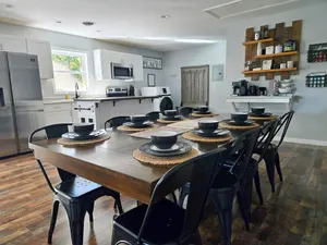 Image of Tranquil Retreat-10 Min LU-King Bed-Firepit\/Patio-Playset