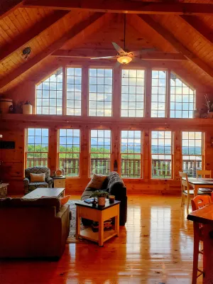Image of Gorgeous Cabin With Amazing Views of the Smokies