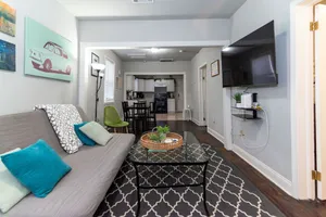 Image of Uptown New Orleans! Free Street Parking! Sleep 6!