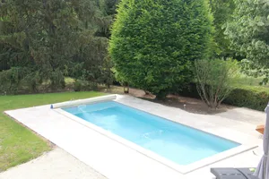 Image of Come cocooning and enjoy the pool and hottub together, near the golf of Cognac!