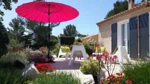 Image of Charming modern air-conditioned villa for 6 people.