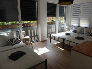 Image of Apartment Ferienwohnung Martin Luther, 3 Schlafzimmer, free WiFi, Nähe Zentrum, klimatisiert, hell, offen, sehr schön,
