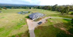 Image of Pine Ridge Miniature Donkeys, Farm stay, private room in shared house