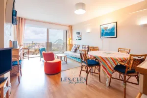 Image of Arcadia - 2-bedroom seafront apartment