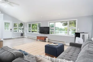 Image of *NEW Lake house\/18 miles from AA! 4BR\/Sleeps 9*