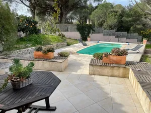 Image of Quiet house with private pool