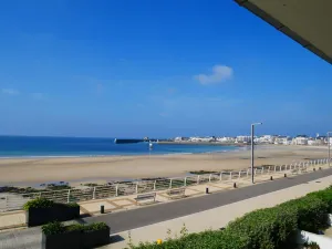 Image of Quiberon: 3-room apartment with balcony and parking near the center