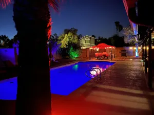 Image of Oasis in the Desert with 30,000 Gallon Heated Diving Pool & Hot Tub No Heat Fees