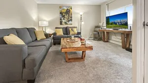 Image of \"Retreat in the Springs!\" 2 BR Condo - Sleeps 5!