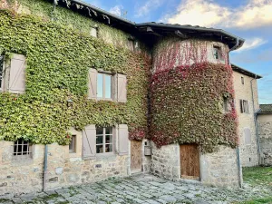 Image of Charming 17th century residence, Calm, Livradois Forez Natural Park, Olliergues