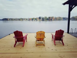 Image of Lay Lake - On main Channel in private area. With Hot Tub and Kayaks