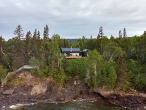 Image of Modern, eco-friendly home on Lake Superior and 5 min to Lutsen ski hill!