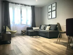 Image of Functional 2-room apartment a stone's throw from the Mairie de Montrouge metro station.