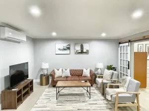 Image of Rustic: Southern Comfort Hideaway