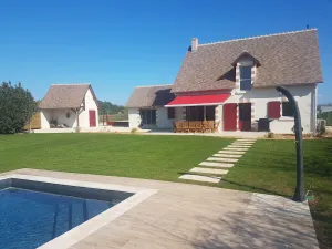 Image of LA ROTIERE LODGE DU CERVOLET 4-bedroom house in the Loire Valley