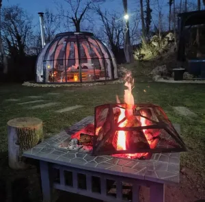 Image of La parenthèse enchantée: Unusual night, romantic bubbles with Nordic bath.