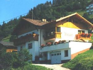 Image of Apartment KARLSPITZE - House Pinzger