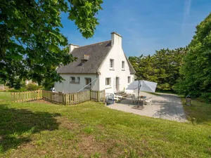 Image of Stunning private villa for 6 people with TV, terrace and parking