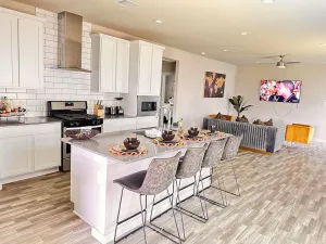 Image of A cozy 3-bedroom home near downtown\/medical center\/NRG\/ energy corridor Wi-Fi