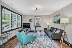 Image of Homey 4BR in Earlewood