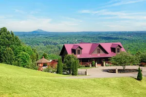 Image of Huge 8BR Mountaintop Mansion, with Majestic Views,Oversized deck in Mt.Airy, NC.