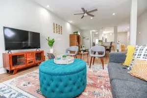 Image of 3 story 4 Bedroom Jungalow Themed House!