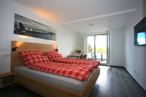 Image of Apartment mit Teil-seeblick
