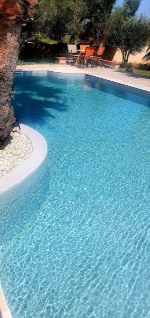 Image of Chalet\/Studio in a private park with swimming pool