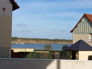 Image of Appartement rez-de- chaussée sur le port wi-fi 4G