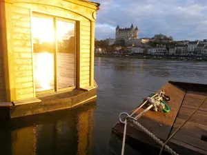 Image of UNUSUAL GORGEOUS TRADITIONAL BOAT FACING THE CHATEAU DE SAUMUR