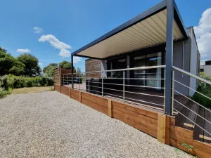 Image of Luxury cottage with shared pool next to lake