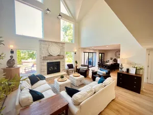 Image of Lakefront! Year Round Family Cottage on North Lake