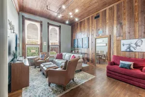 Image of Satchmo: Dwntwn Bryan-Main Street, 2nd floor, King Beds