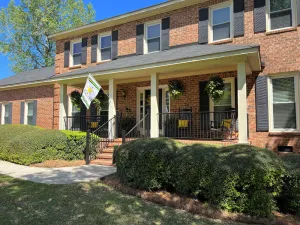 Image of Beautiful 5 Bedroom Masters & ANWA Rental