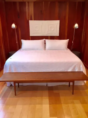Image of Oxford Retreat - 4B\/4B Newly Renovated Cabin 15 Minutes From Downtown Oxford!