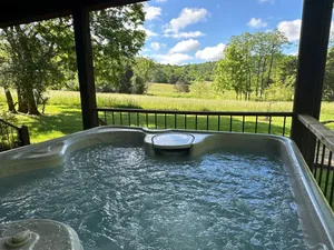 Image of \"Walden\" Modern Cabin on 54 Riverfront Acres along Shenandoah River w\/Hot Tub