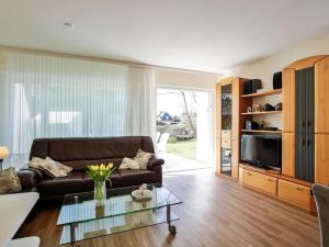 Image of Risgap - Schmidtpott - Cozy 3-room apartment for 4 persons with terrace and large garden,