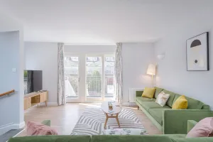 Image of 3 Bedroom Jesus Green Townhouse with Parking