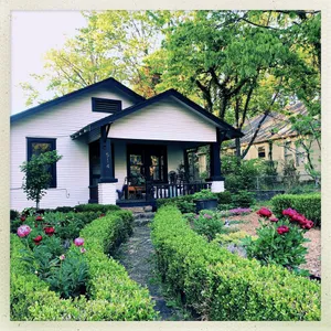 Image of Beautiful Guest House\/Studio, 10 minutes from U of A!