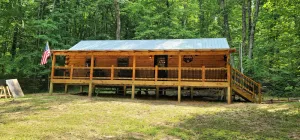 Image of Secluded East TN Log Cabin