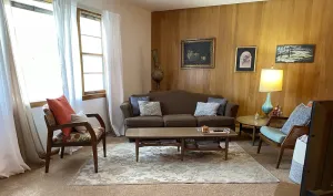 Image of Sunny Upper Flat in Shorewood. Great location, great community!