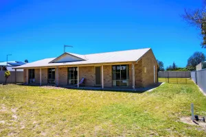 Image of Ocean Breeze-Spacious, airy & walking distance to Lancelin’s Back Beach
